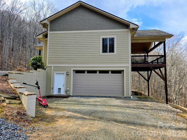 254 Ray Mine Road, Burnsville, NC 28714