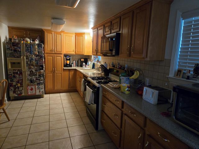 524 W 34th Street, Houston, TX 77018