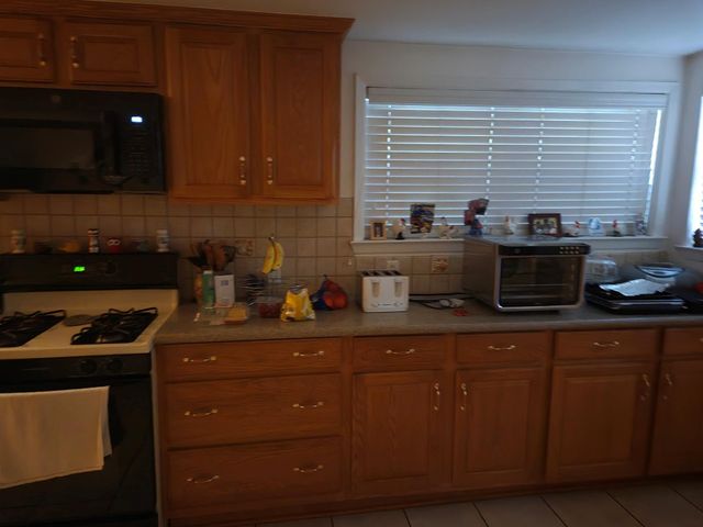 524 W 34th Street, Houston, TX 77018