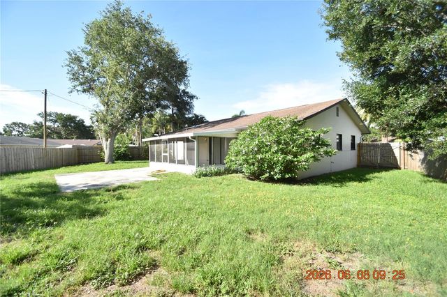 12217 104TH LANE, Largo, FL 33773