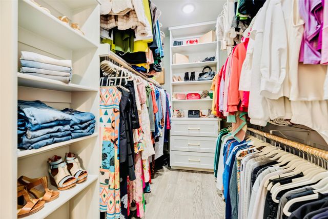 2651 Carmelita Street, Dallas, TX 75212