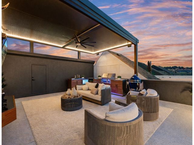 2651 Carmelita Street, Dallas, TX 75212