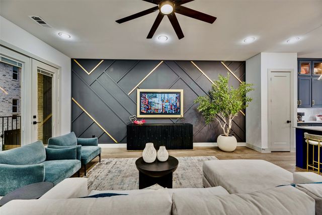 2651 Carmelita Street, Dallas, TX 75212