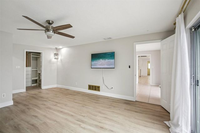 2180 DOLPHIN BOULEVARD S, St Petersburg, FL 33707