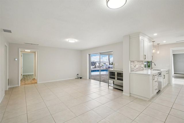 2180 DOLPHIN BOULEVARD S, St Petersburg, FL 33707