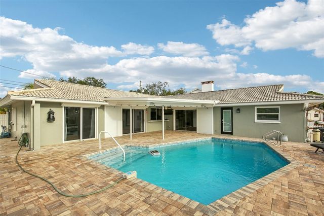 2180 DOLPHIN BOULEVARD S, St Petersburg, FL 33707