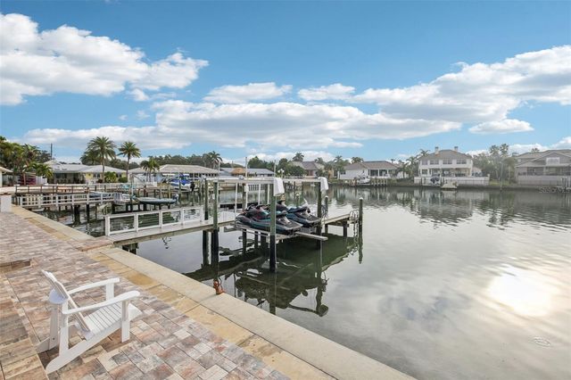 2180 DOLPHIN BOULEVARD S, St Petersburg, FL 33707