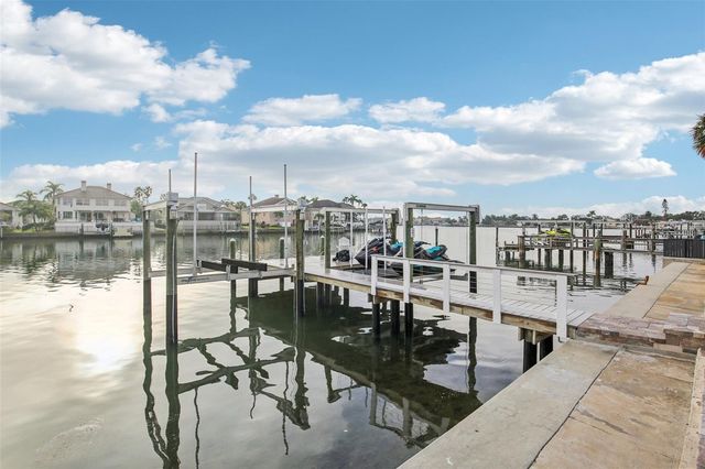 2180 DOLPHIN BOULEVARD S, St Petersburg, FL 33707