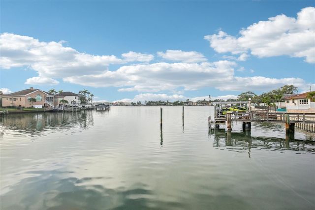 2180 DOLPHIN BOULEVARD S, St Petersburg, FL 33707