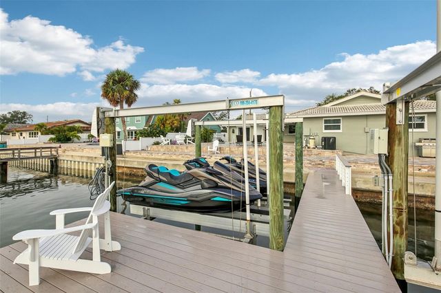 2180 DOLPHIN BOULEVARD S, St Petersburg, FL 33707