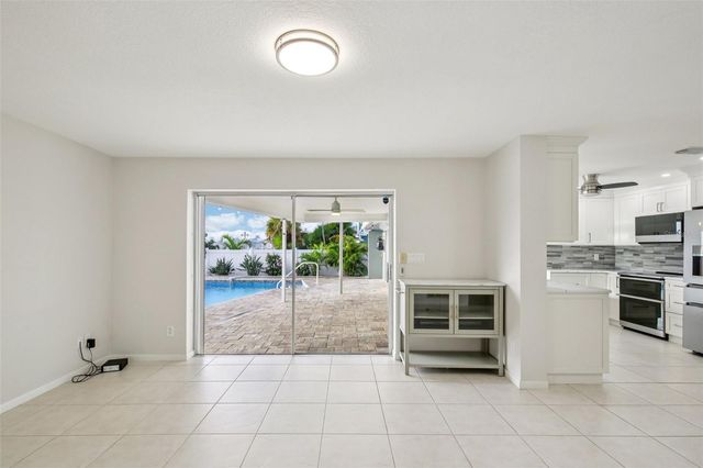 2180 DOLPHIN BOULEVARD S, St Petersburg, FL 33707