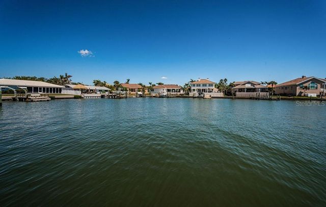 2180 DOLPHIN BOULEVARD S, St Petersburg, FL 33707