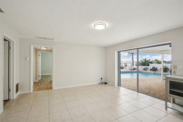 2180 DOLPHIN BOULEVARD S, St Petersburg, FL 33707