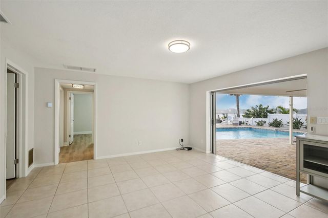 2180 DOLPHIN BOULEVARD S, St Petersburg, FL 33707