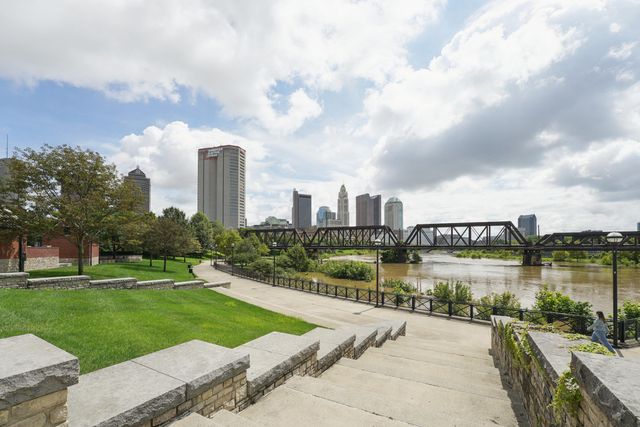 47 Victorian Gate Way, Columbus, OH 43215