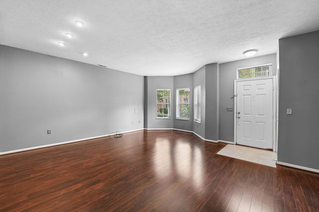 47 Victorian Gate Way, Columbus, OH 43215