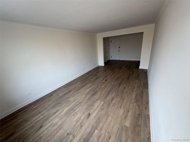 67-12 Yellowstone Boulevard F6, Flushing, NY 11375