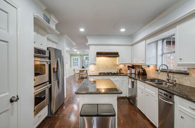 5135 Westerham Place, Houston, TX 77069