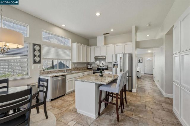 1713 Fairhaven Ct, Oakley, CA 94561
