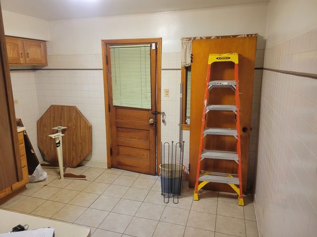 7330 S Oakley Avenue, Chicago, IL 60636