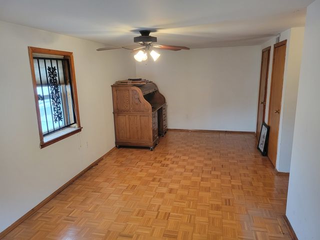 7330 S Oakley Avenue, Chicago, IL 60636