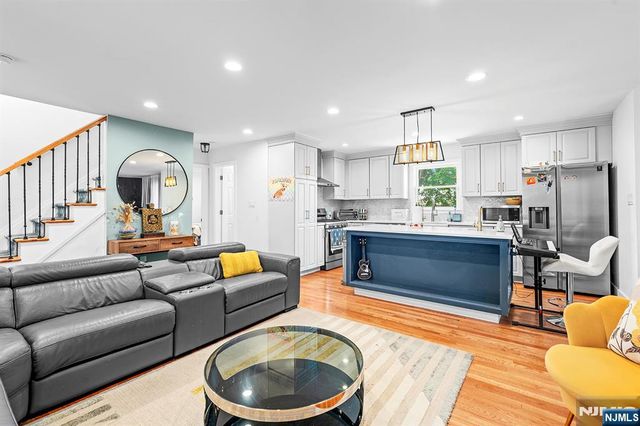 65 Woodward Street, Saddle Brook, NJ 07663