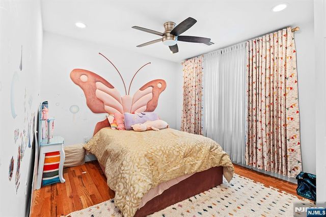 65 Woodward Street, Saddle Brook, NJ 07663