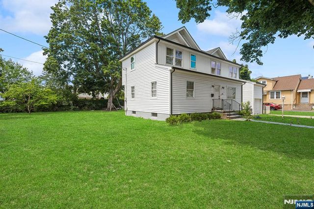 65 Woodward Street, Saddle Brook, NJ 07663