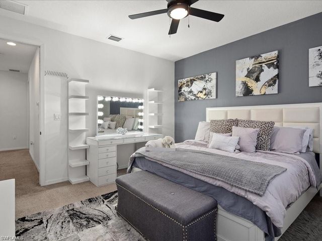 8812 Madrid CIR, Naples, FL 34104