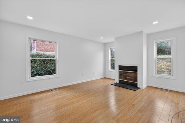 1242 ANACOSTIA RD SE, Washington, DC 20019