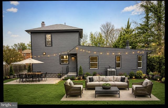 1242 ANACOSTIA RD SE, Washington, DC 20019