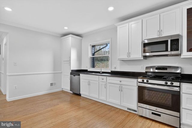 1242 ANACOSTIA RD SE, Washington, DC 20019