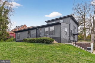 1242 ANACOSTIA RD SE, Washington, DC 20019