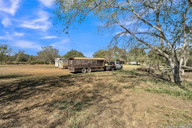 470 Rutledge, Poteet, TX 78065