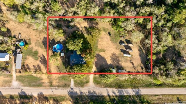 470 Rutledge, Poteet, TX 78065