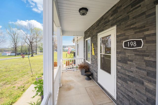 198 YARBRO HARBOR DR, Decaturville, TN 38329