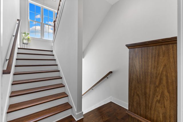 911 Cahal Ave, Nashville, TN 37206