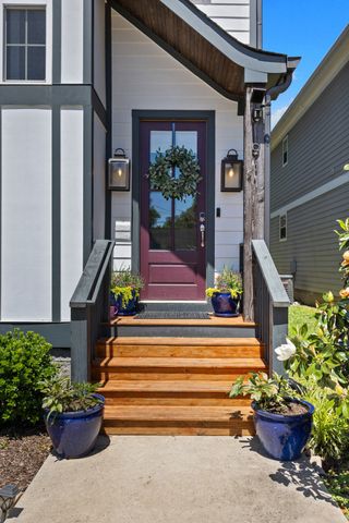 911 Cahal Ave, Nashville, TN 37206