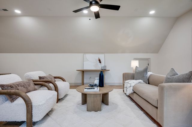 924 Hafner Road, Charlotte, TN 37036