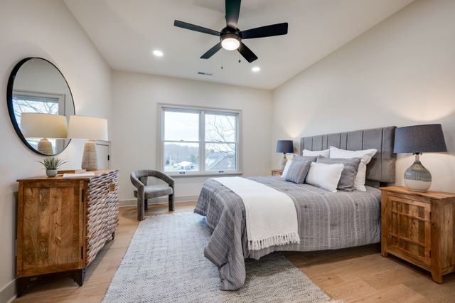 924 Hafner Road, Charlotte, TN 37036