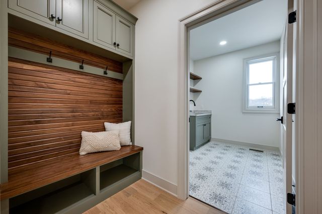 924 Hafner Road, Charlotte, TN 37036