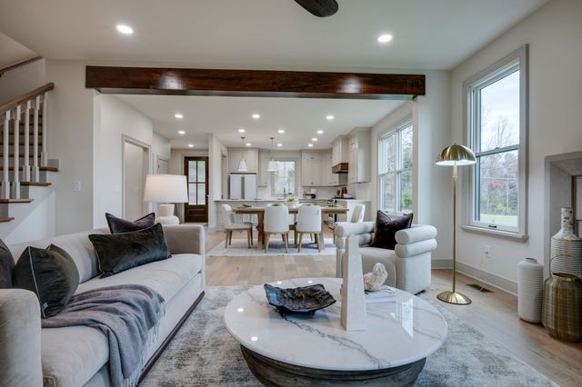 924 Hafner Road, Charlotte, TN 37036