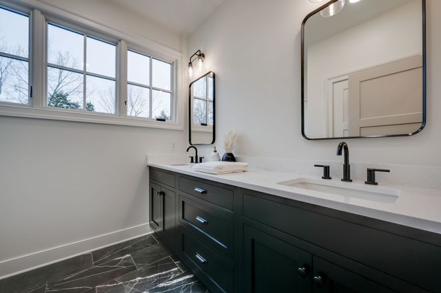 924 Hafner Road, Charlotte, TN 37036