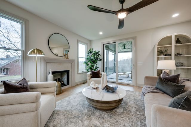 924 Hafner Road, Charlotte, TN 37036