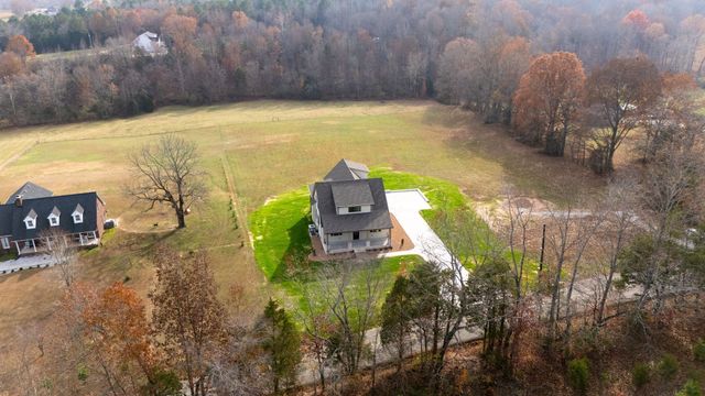 924 Hafner Road, Charlotte, TN 37036