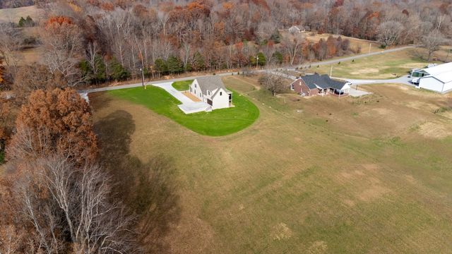 924 Hafner Road, Charlotte, TN 37036