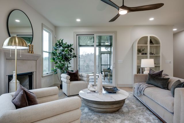 924 Hafner Road, Charlotte, TN 37036