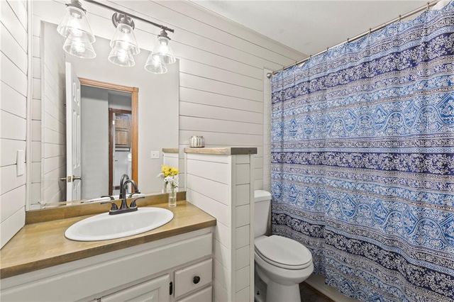 8906 Millstone Drive, Lenexa, KS 66220