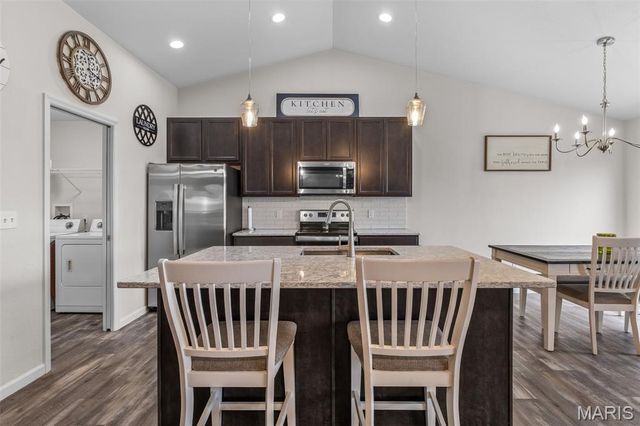 1074 Daltons Way, Festus, MO 63028