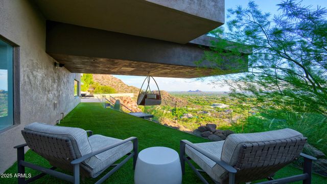 4949 E RED ROCK Drive, Phoenix, AZ 85018